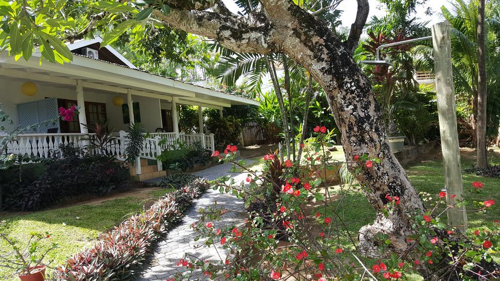 Beau Vallon Bungalows Exterior foto