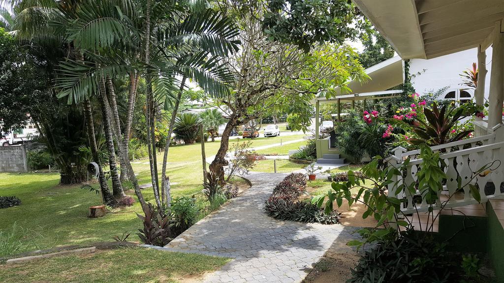 Beau Vallon Bungalows Exterior foto